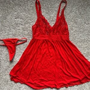 Venus Women’s Lingerie Set, Red Lace, size S NWOT